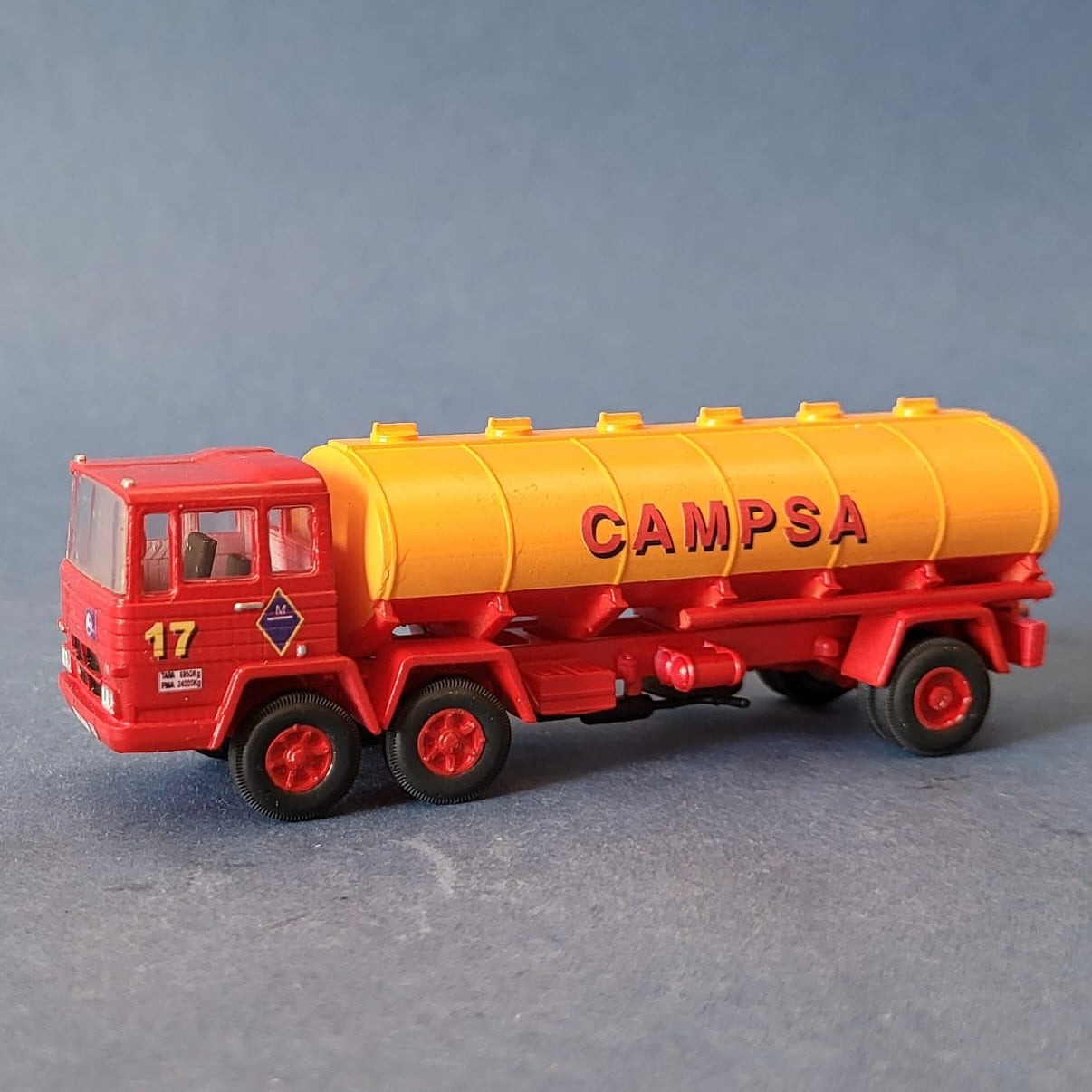 PEGASO Square head 3 axes Scale 1:87 H0