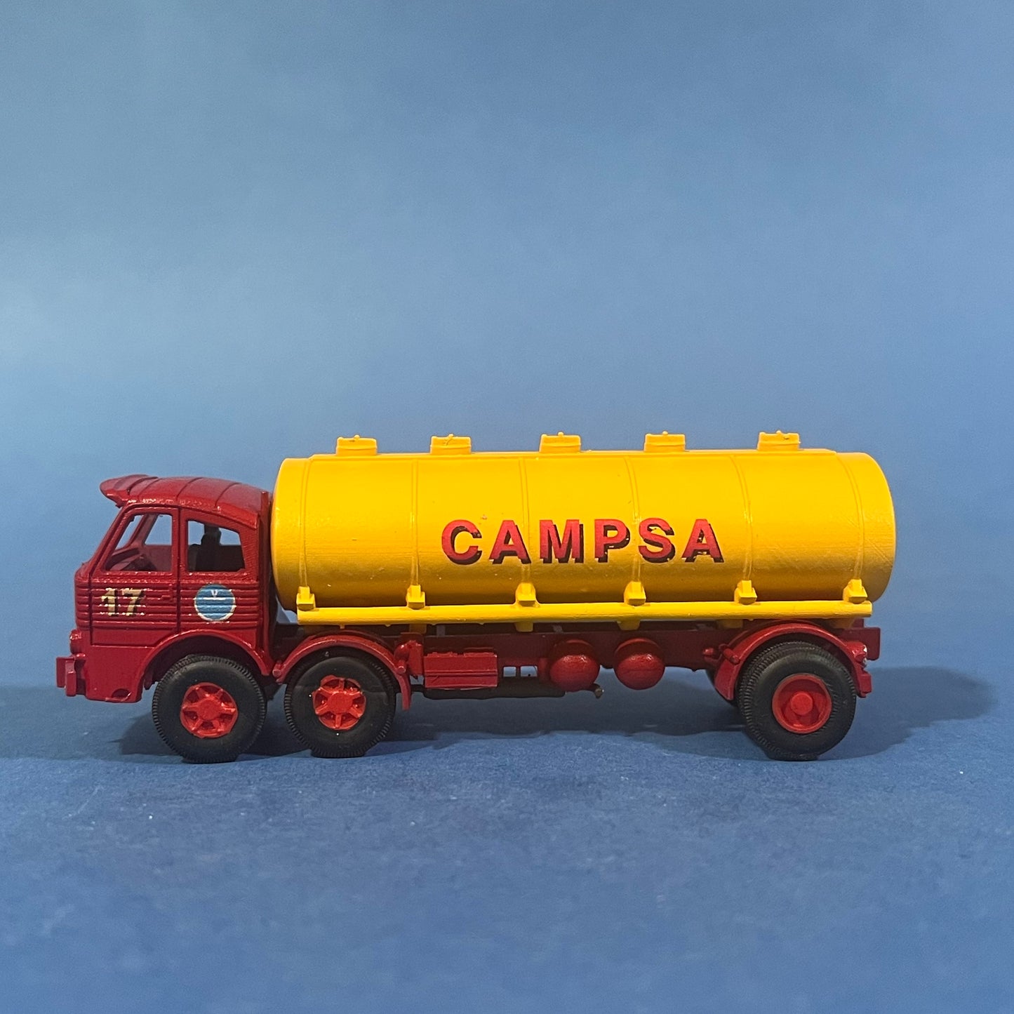 PEGASO 1063 Tanker Échelle H0