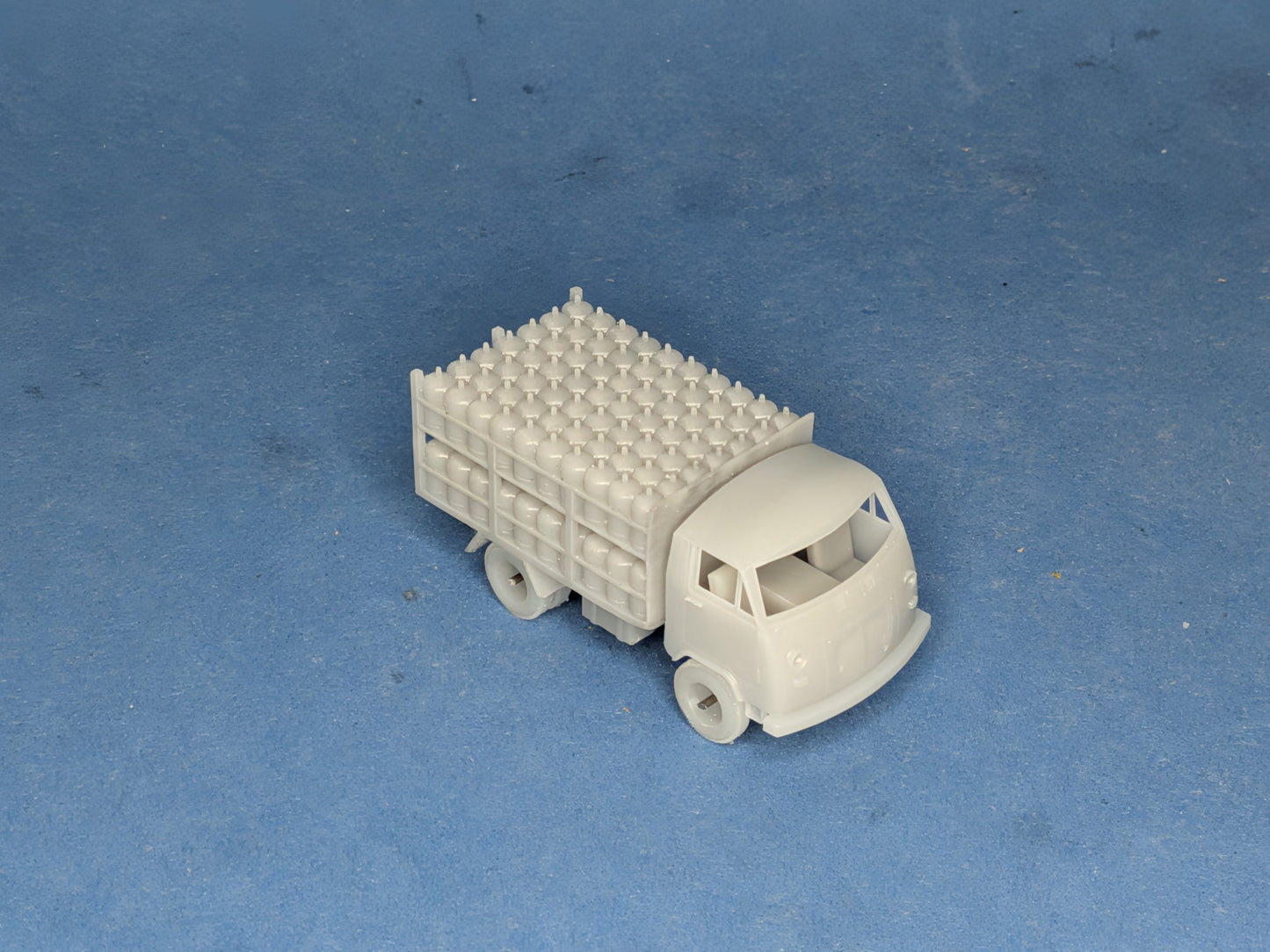 Camión AVIA Butano escala H0