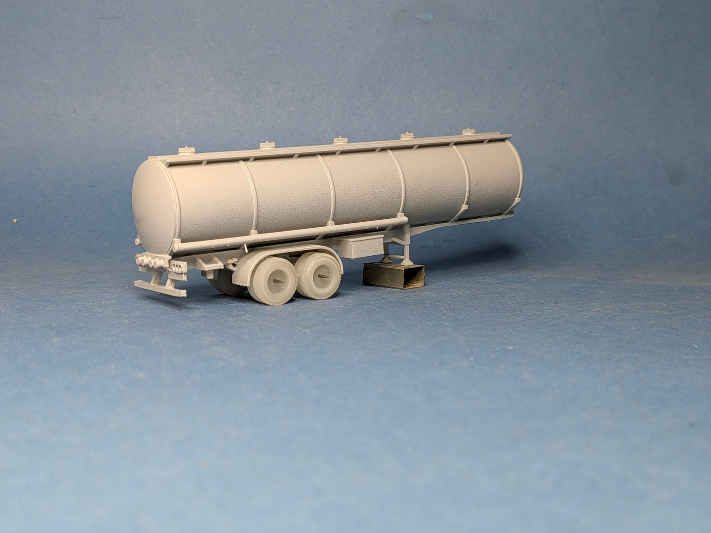 Cisterna redonda 2 ejes escala 1:87