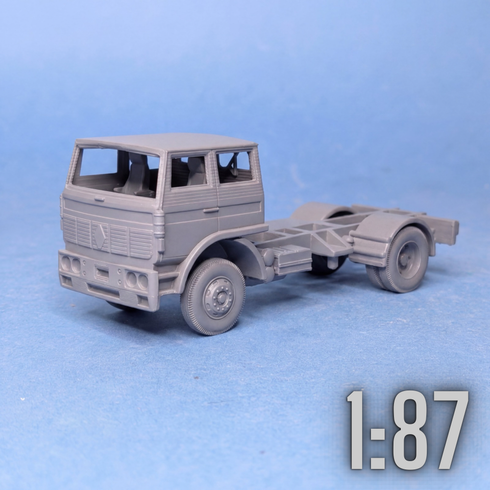 RENAULT DG long cab truck 03 scale 1:87