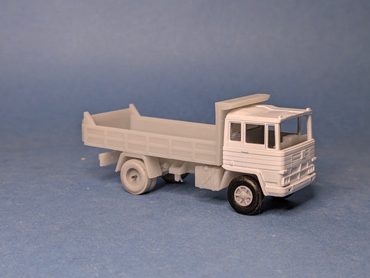 PEGASO 1180 CABEZA CUADRADA ABATIBLE volquete escala 1:87